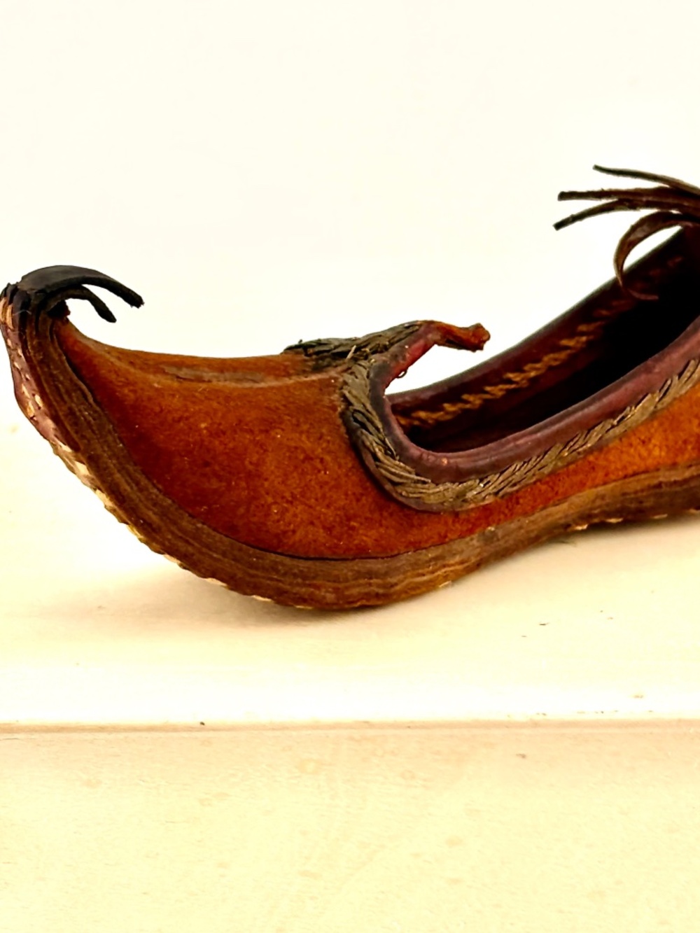 Vintage Turkish-Style Handmade Miniature Curled-Toe Pegged Sole 4" Leather Shoe